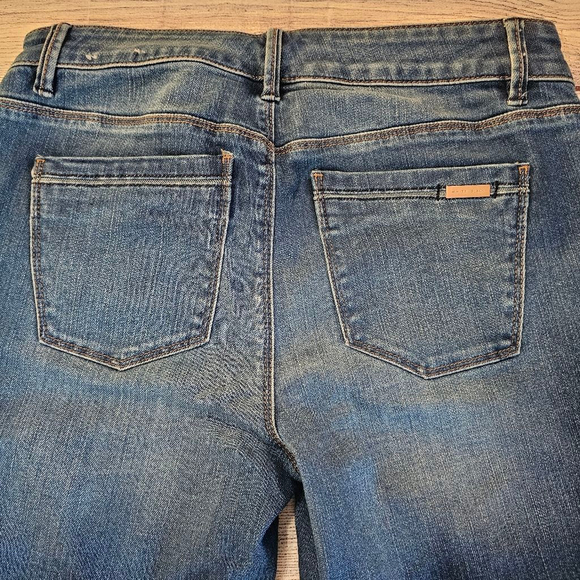 WHBM Blue Skinny Crop Jeans Size 4, blue floral accent - Picture 6 of 11